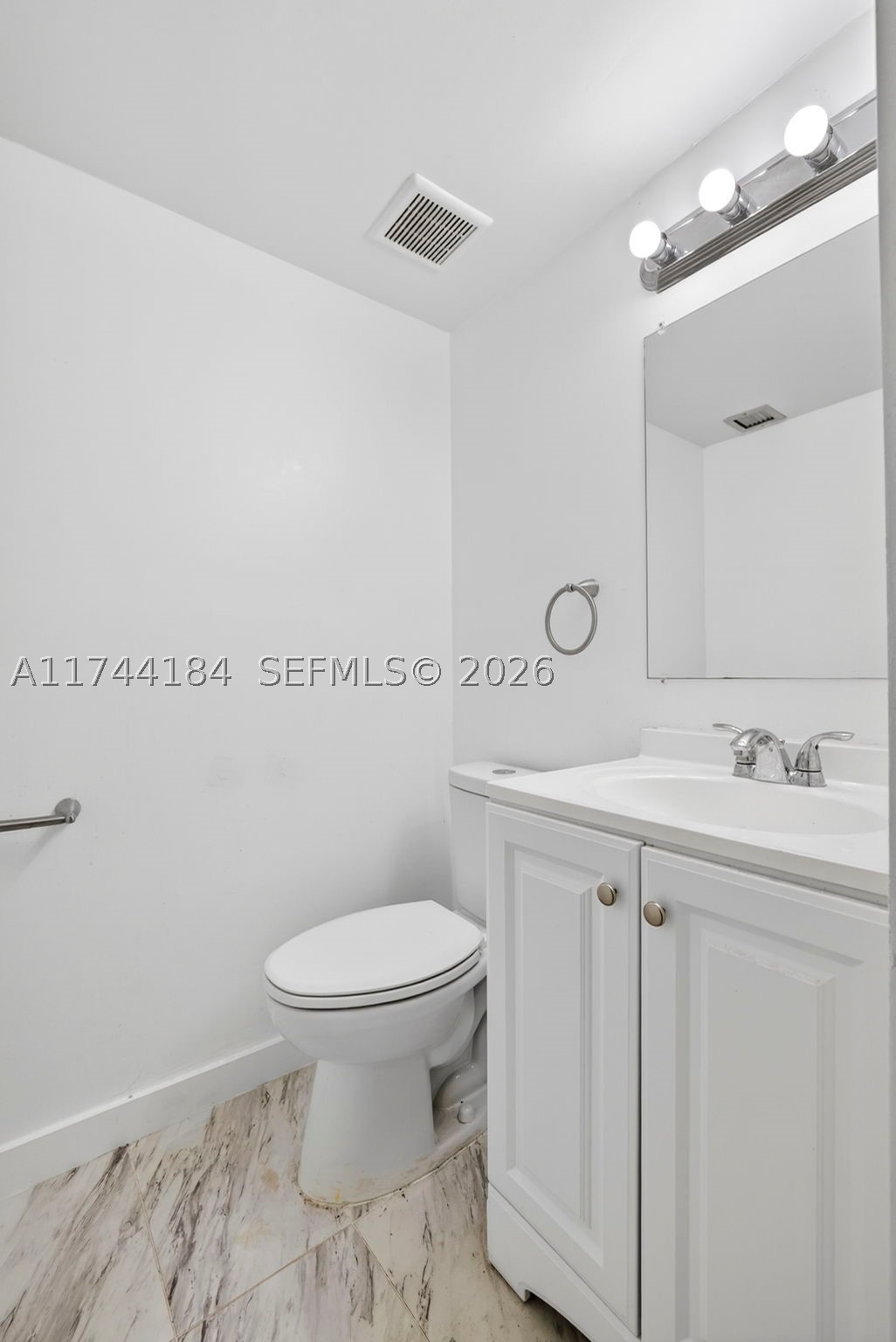 4174 Inverrary Drive 706 Property Photo 13