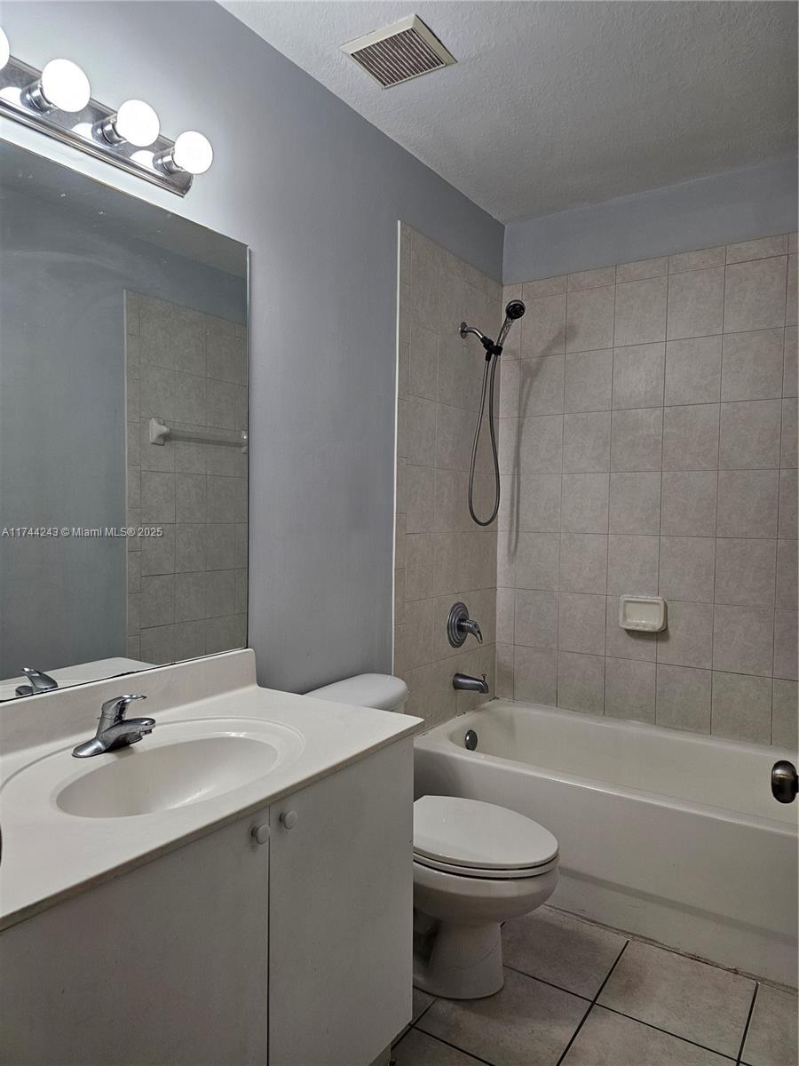 14122 Sw 260th St 103 Property Photo 4