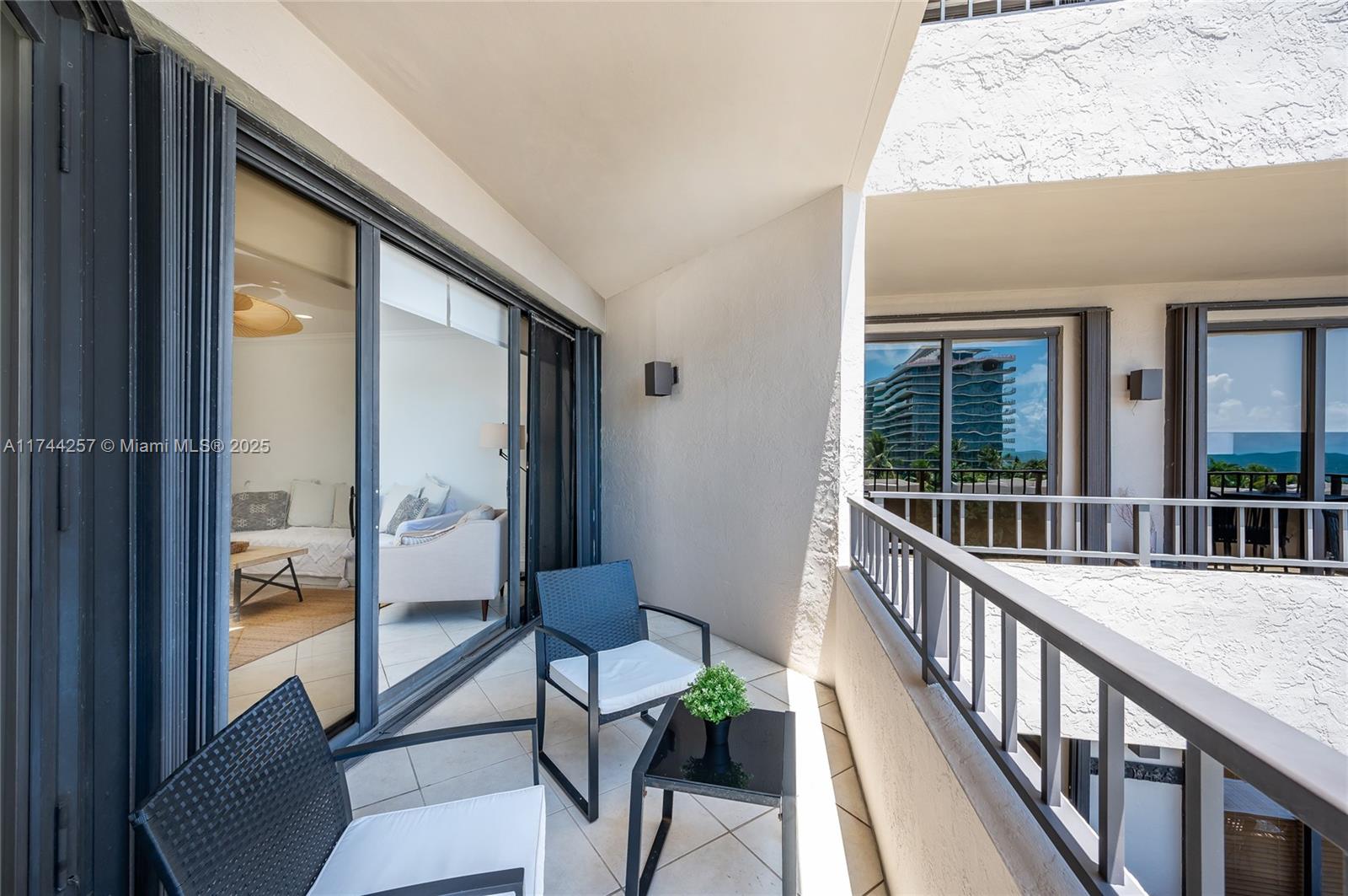 201 Crandon Blvd 505 Property Photo 3