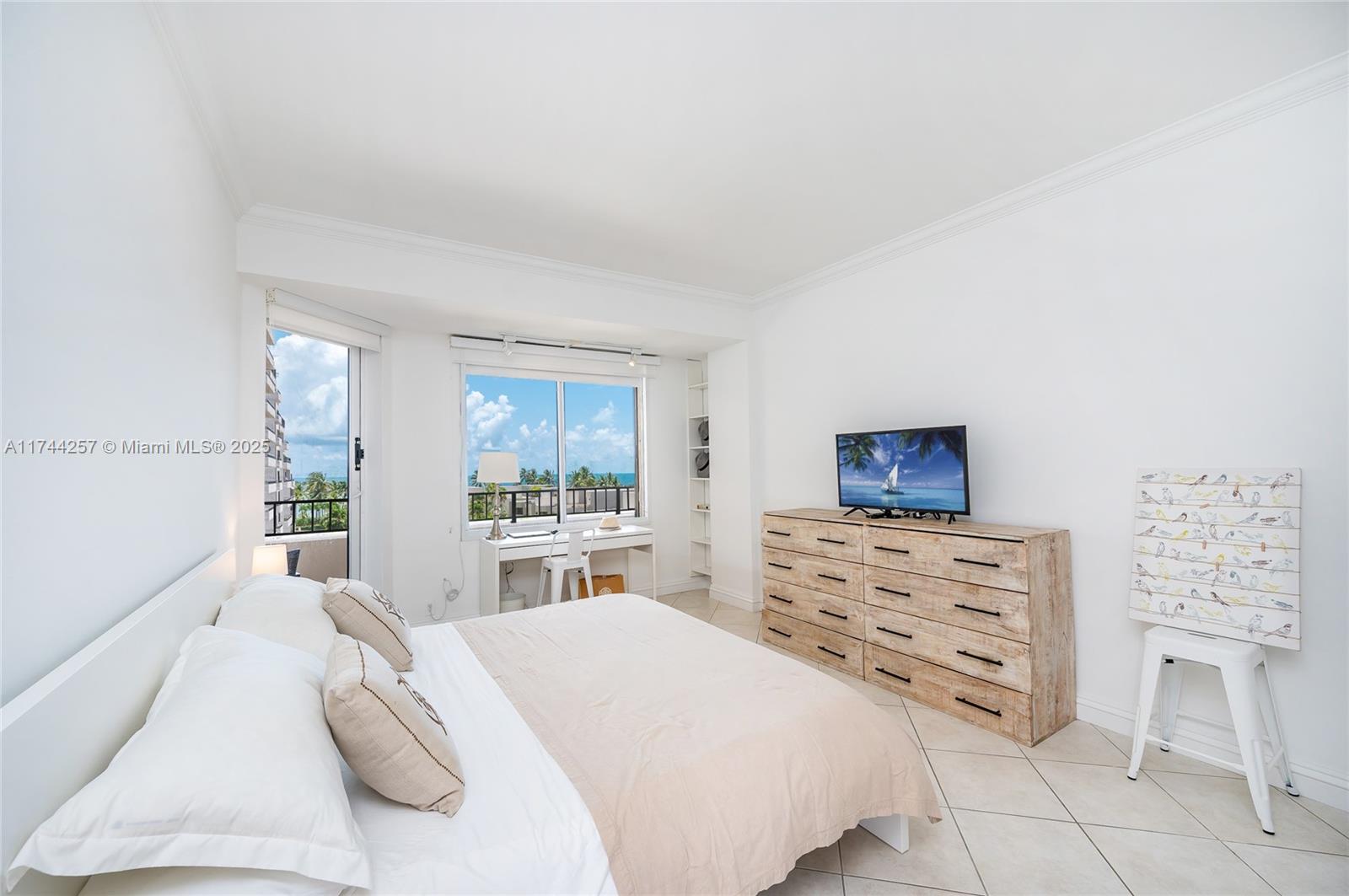 201 Crandon Blvd 505 Property Photo 19