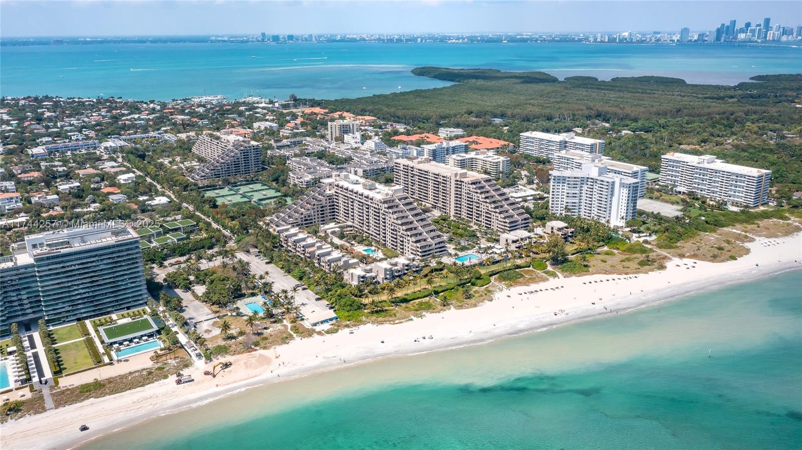 201 Crandon Blvd 505 Property Photo 32