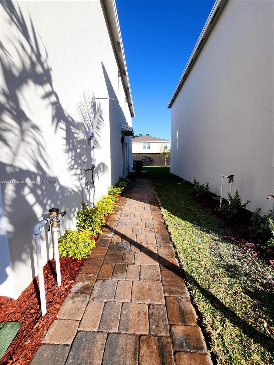 12925 Sw 267 Street Property Photo 2