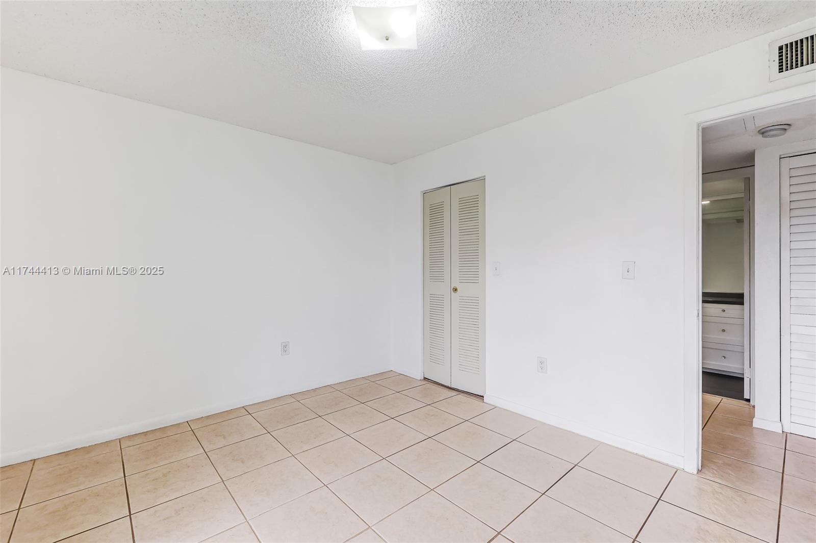 10765 Sw 108th Ave 103 Property Photo 17