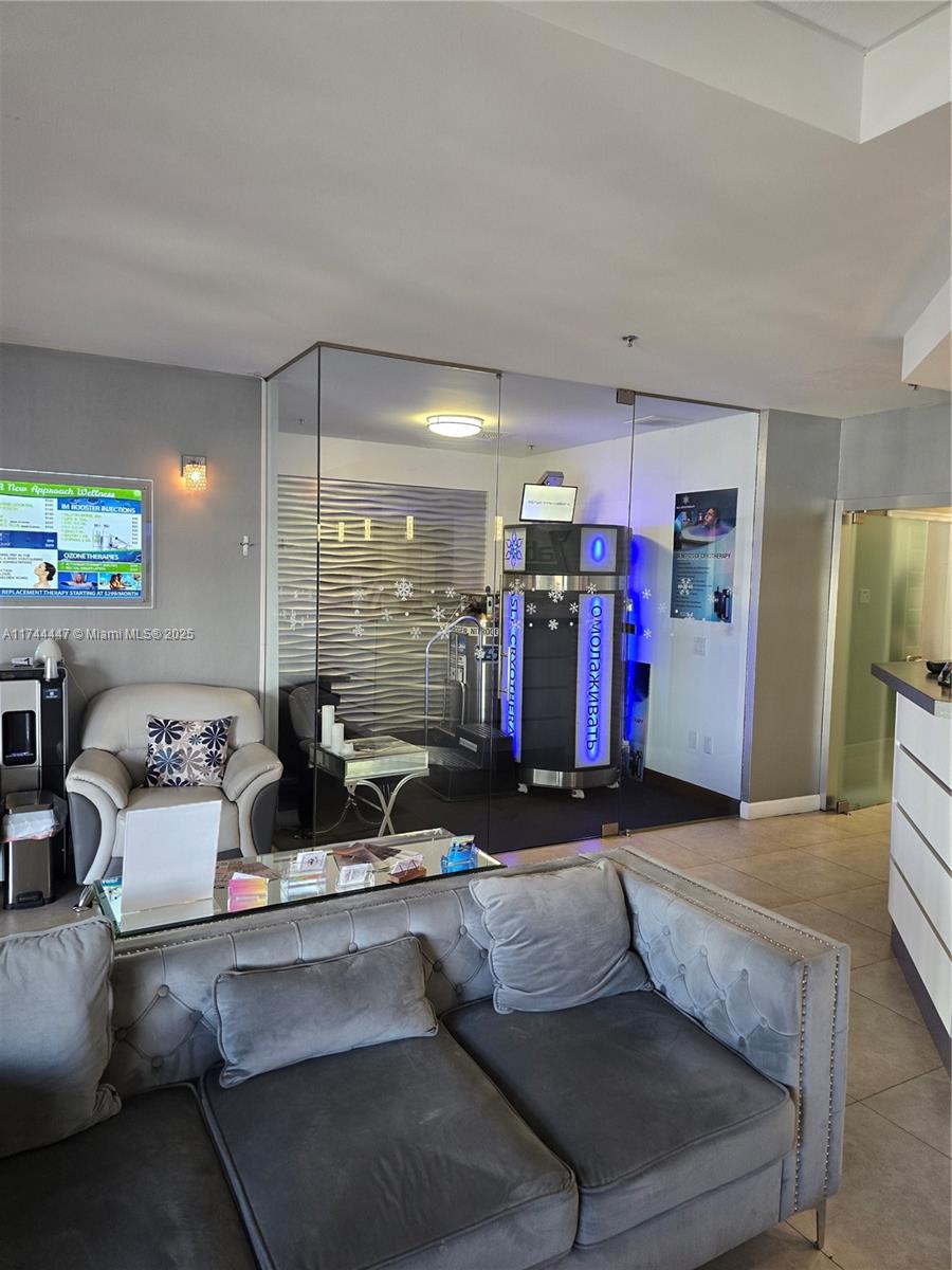 17070 Collins Ave Property Photo 4