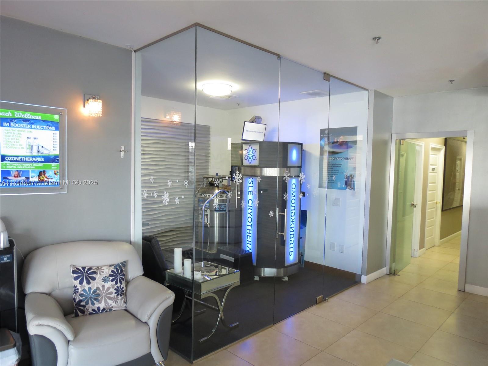 17070 Collins Ave Property Photo 7
