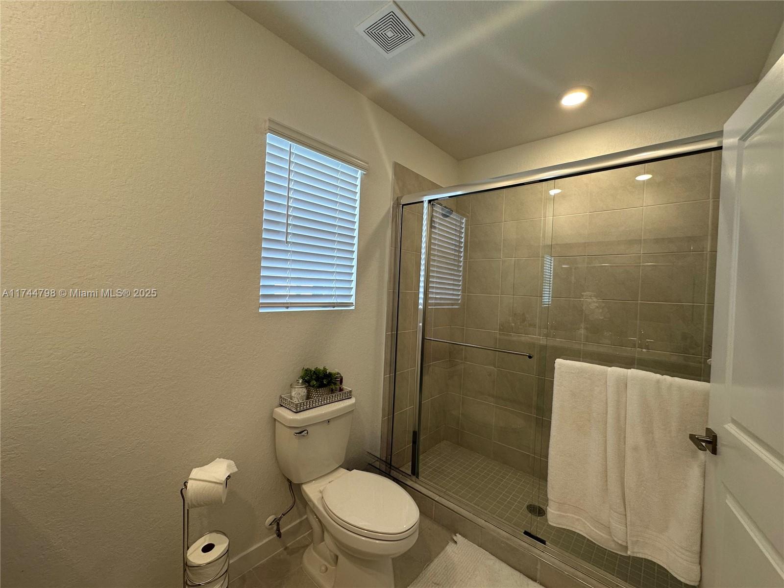 829 Se 17th St 1 Property Photo 16