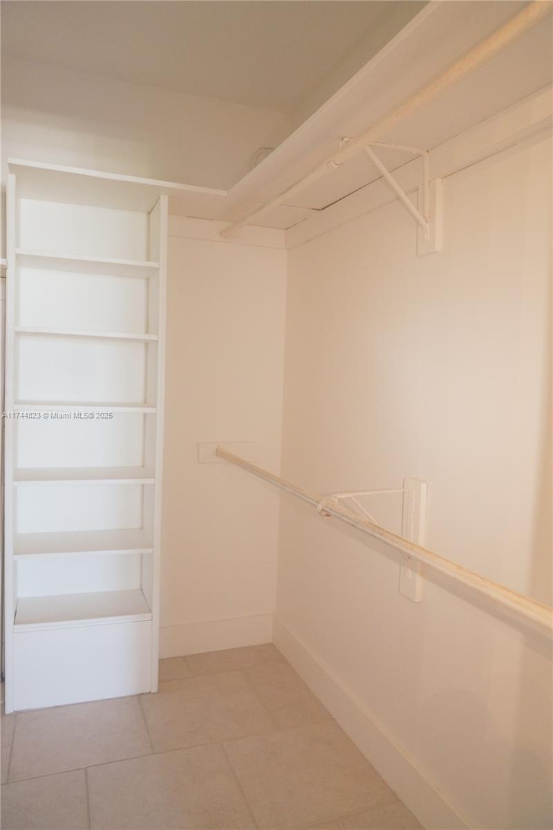 1800 Ne 114th St 510 Property Photo 11