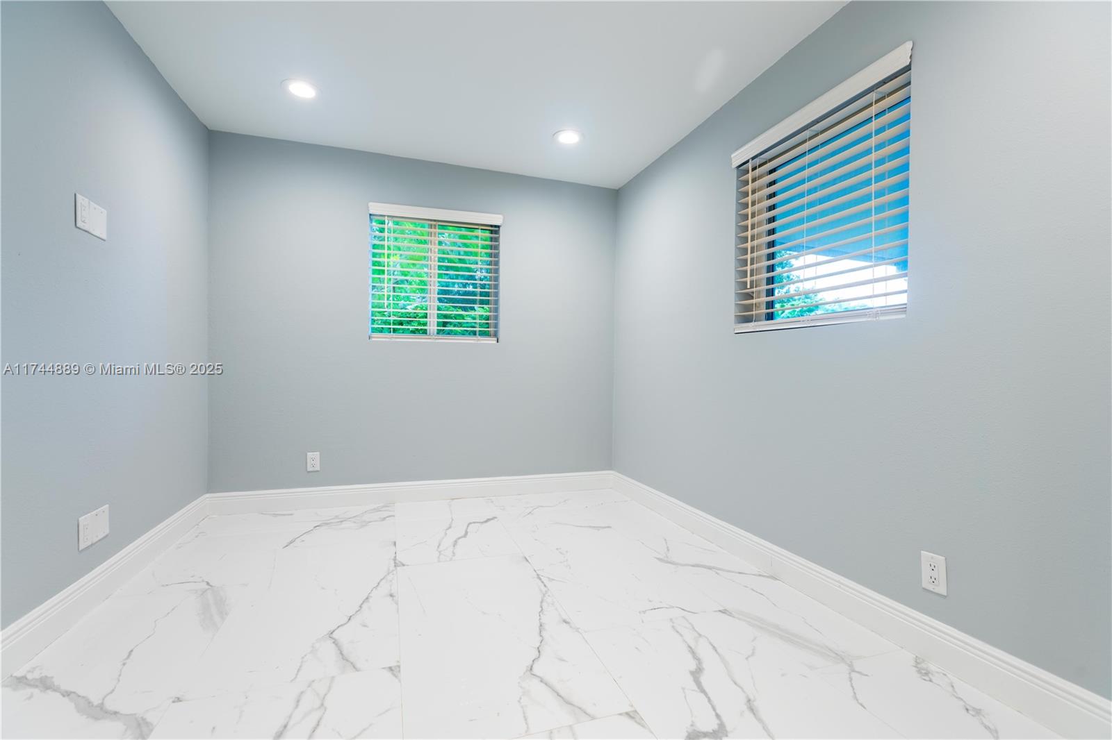 11 Judy Pl 0 Property Photo 8