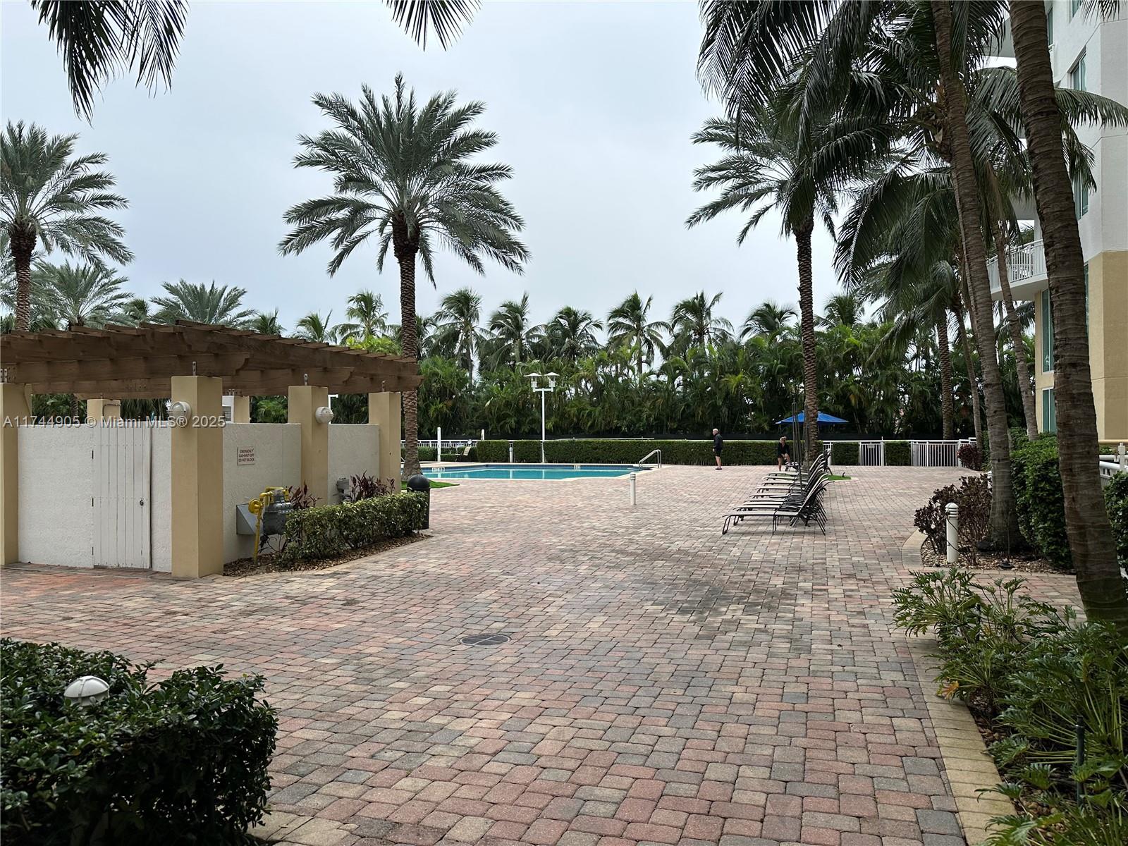 1755 E Hallandale Beach Blvd Mez7e Property Photo 16