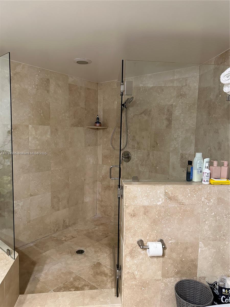 1755 E Hallandale Beach Blvd Mez7e Property Photo 22