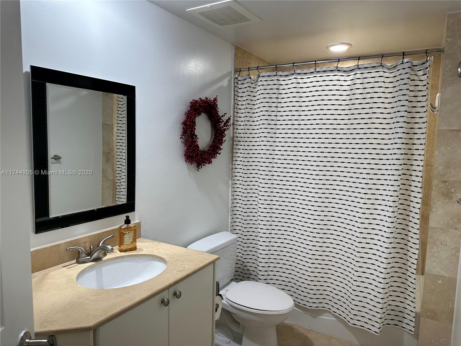 1755 E Hallandale Beach Blvd Mez7e Property Photo 25