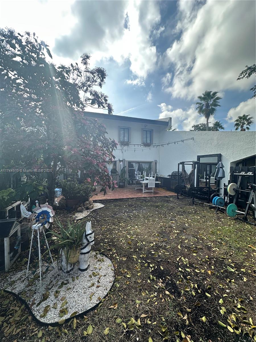 541 Ne 199th Ln 2x Property Photo 11