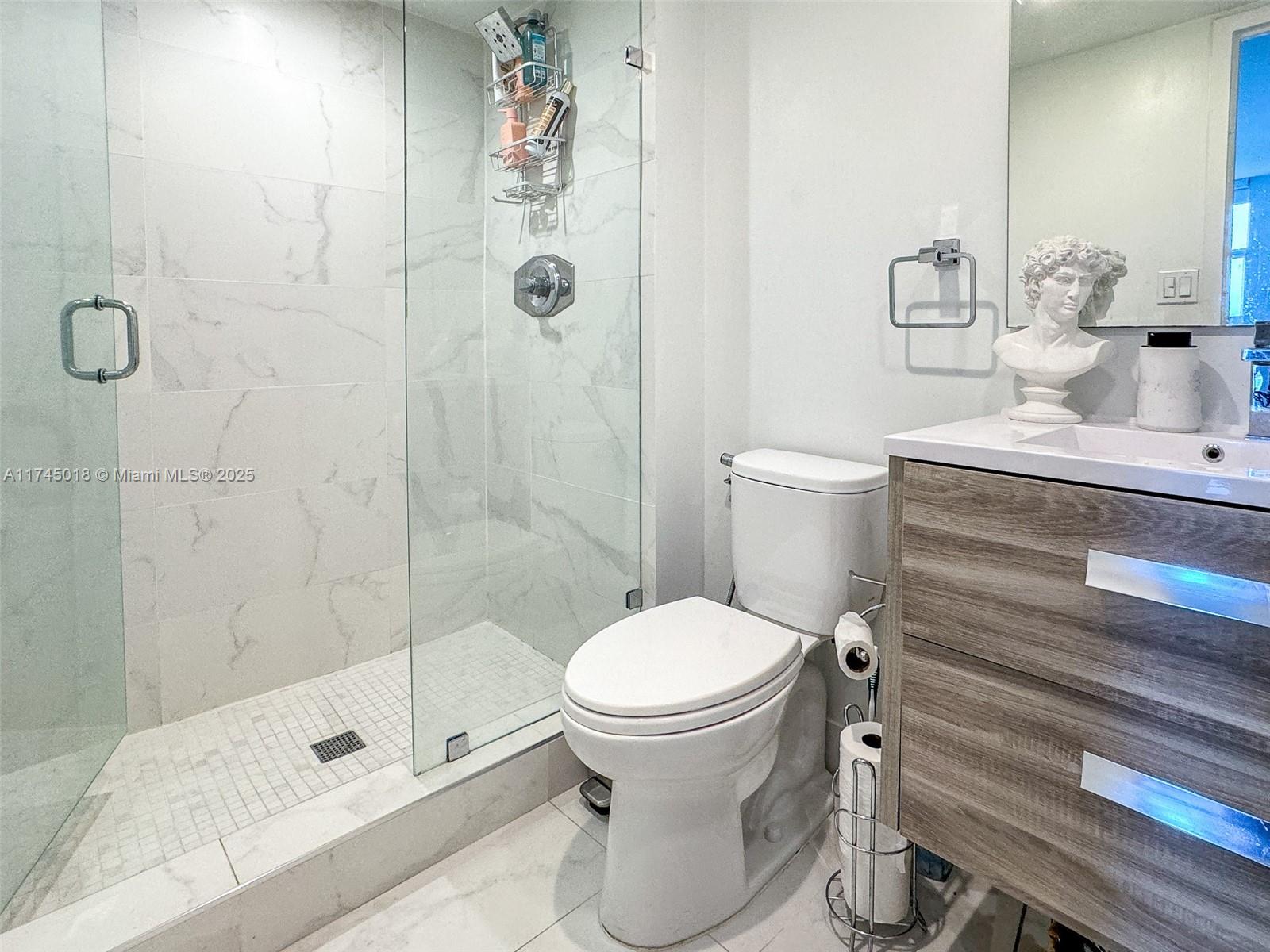 100 Bayview Dr 721 Property Photo 14