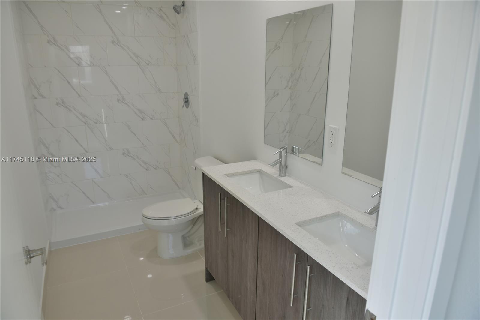1179 Nw 1st St Property Photo 6