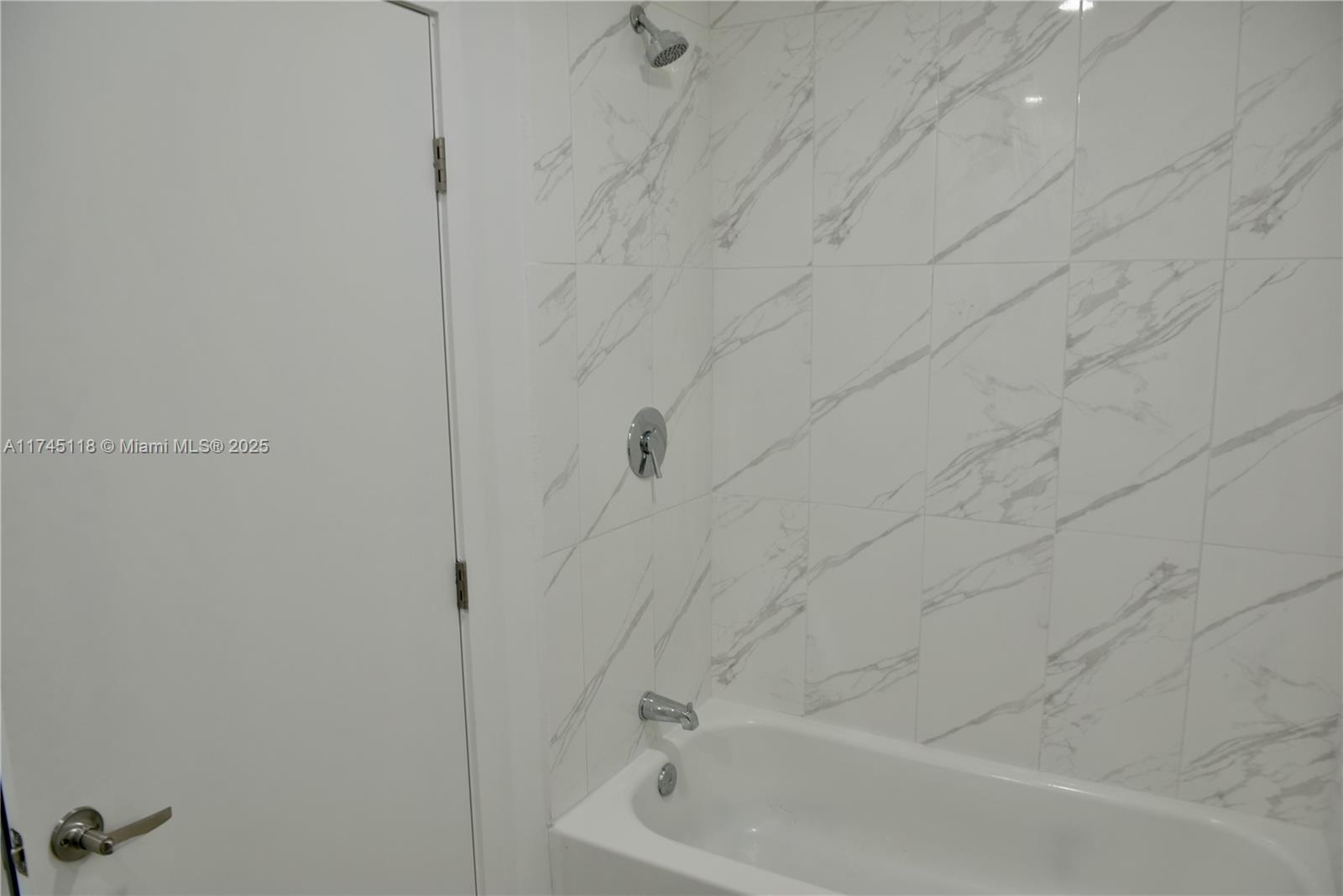 1179 Nw 1st St Property Photo 13