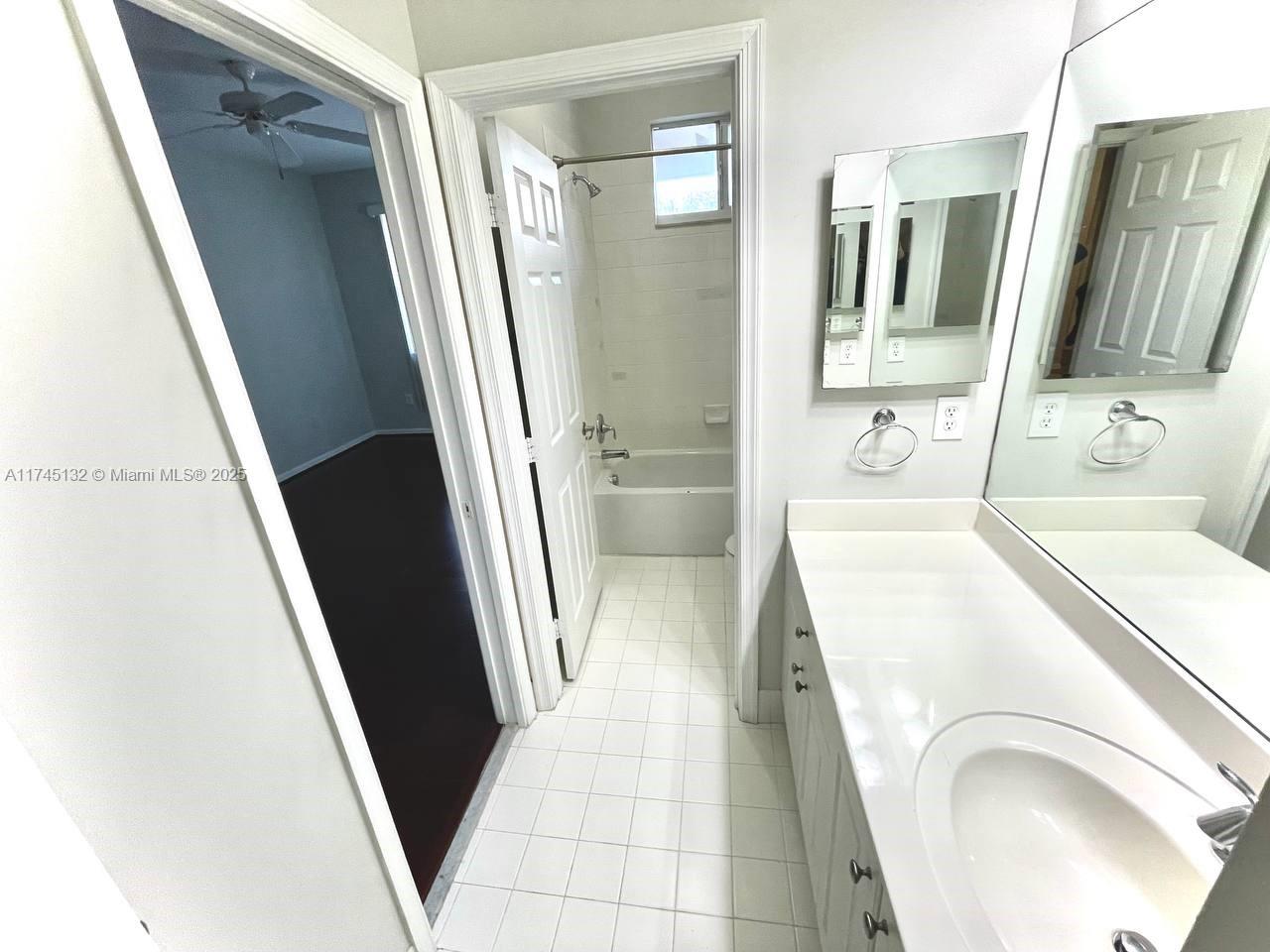 2976 Nw 30th Ct Property Photo 28