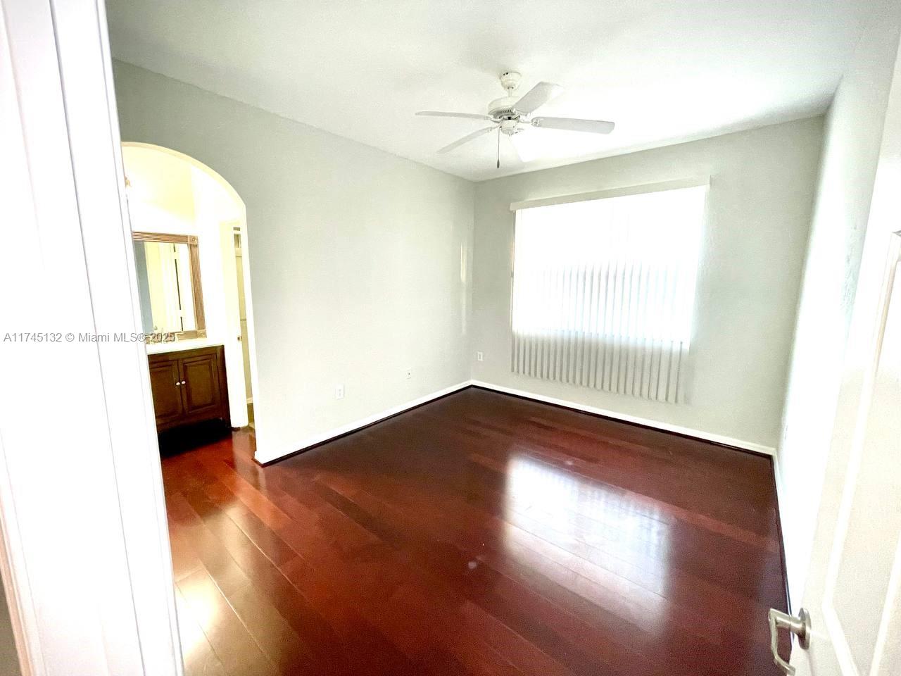 2976 Nw 30th Ct Property Photo 32