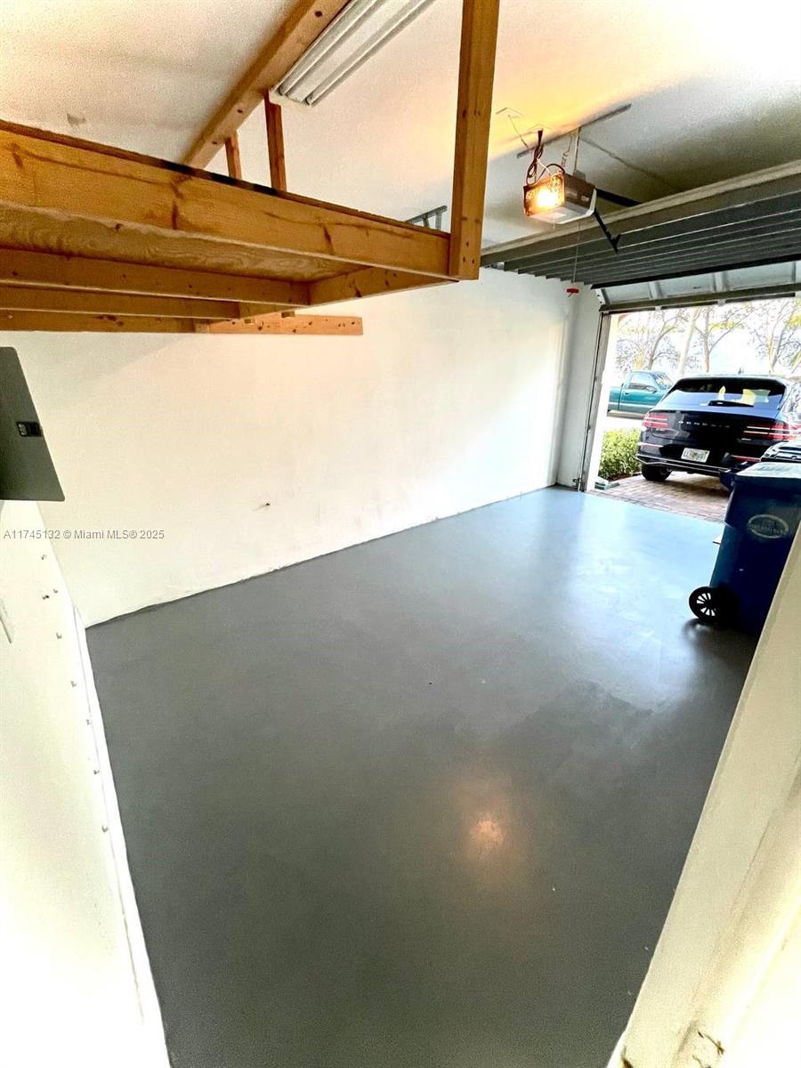 2976 Nw 30th Ct Property Photo 42