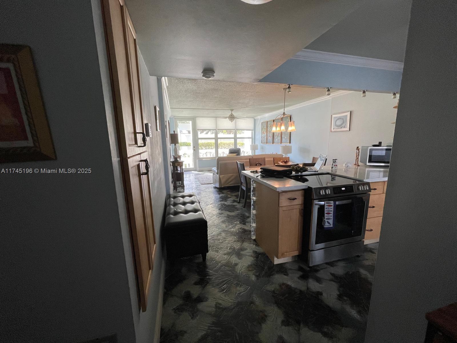 3181 S Ocean Dr 107 Property Photo 6