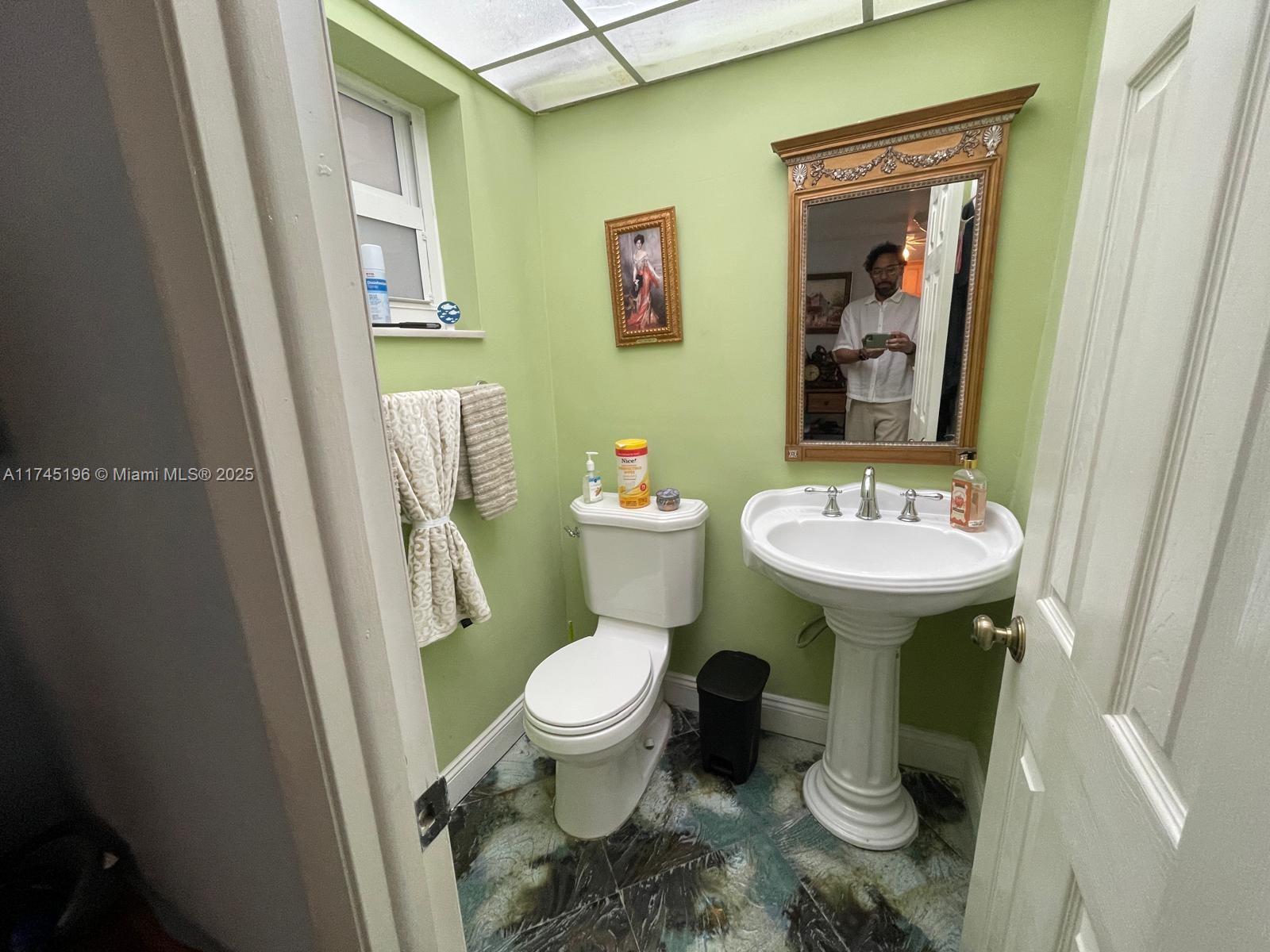 3181 S Ocean Dr 107 Property Photo 7