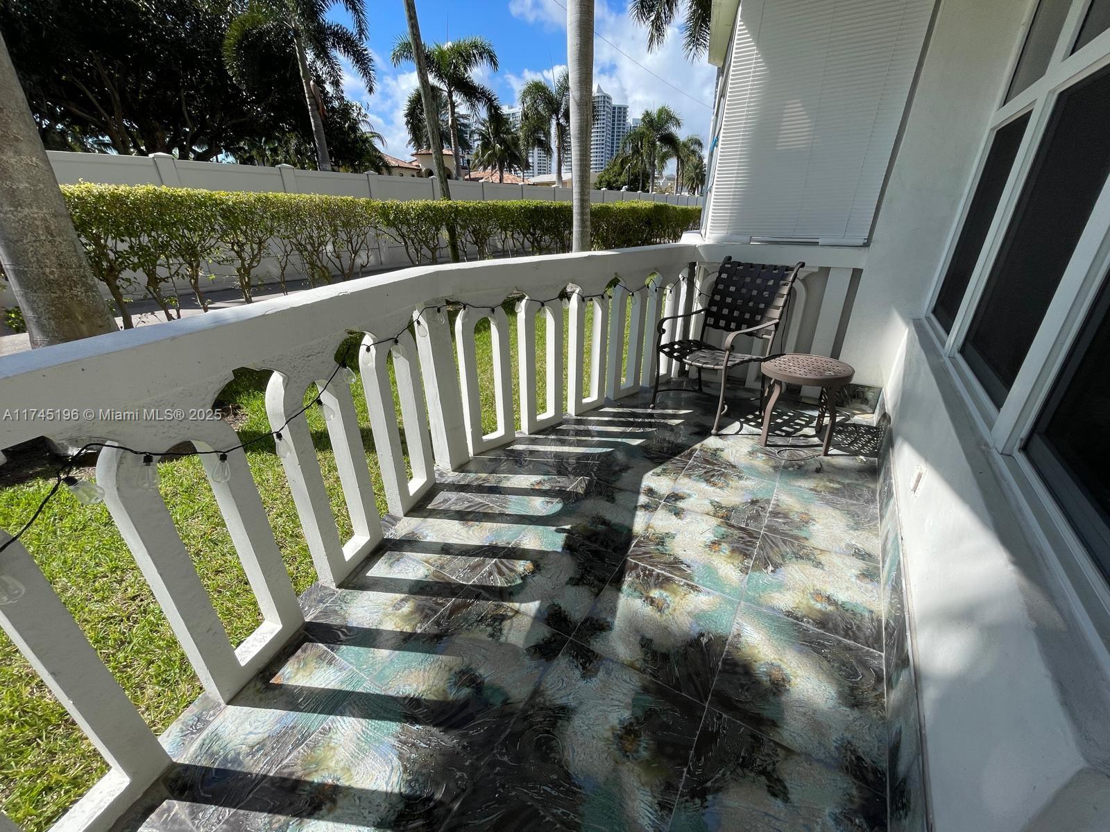 3181 S Ocean Dr 107 Property Photo 21