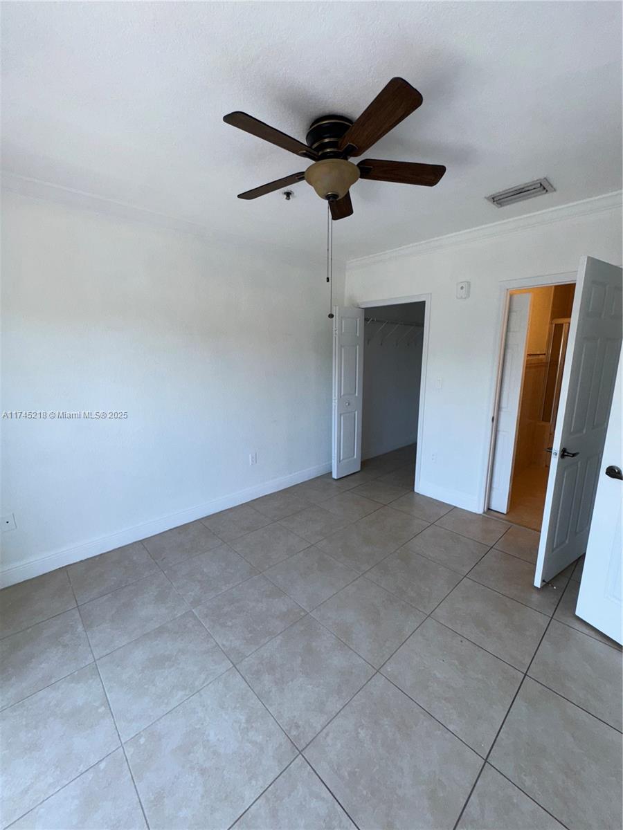 21100 Sw 87th Ave 303 Property Photo 6