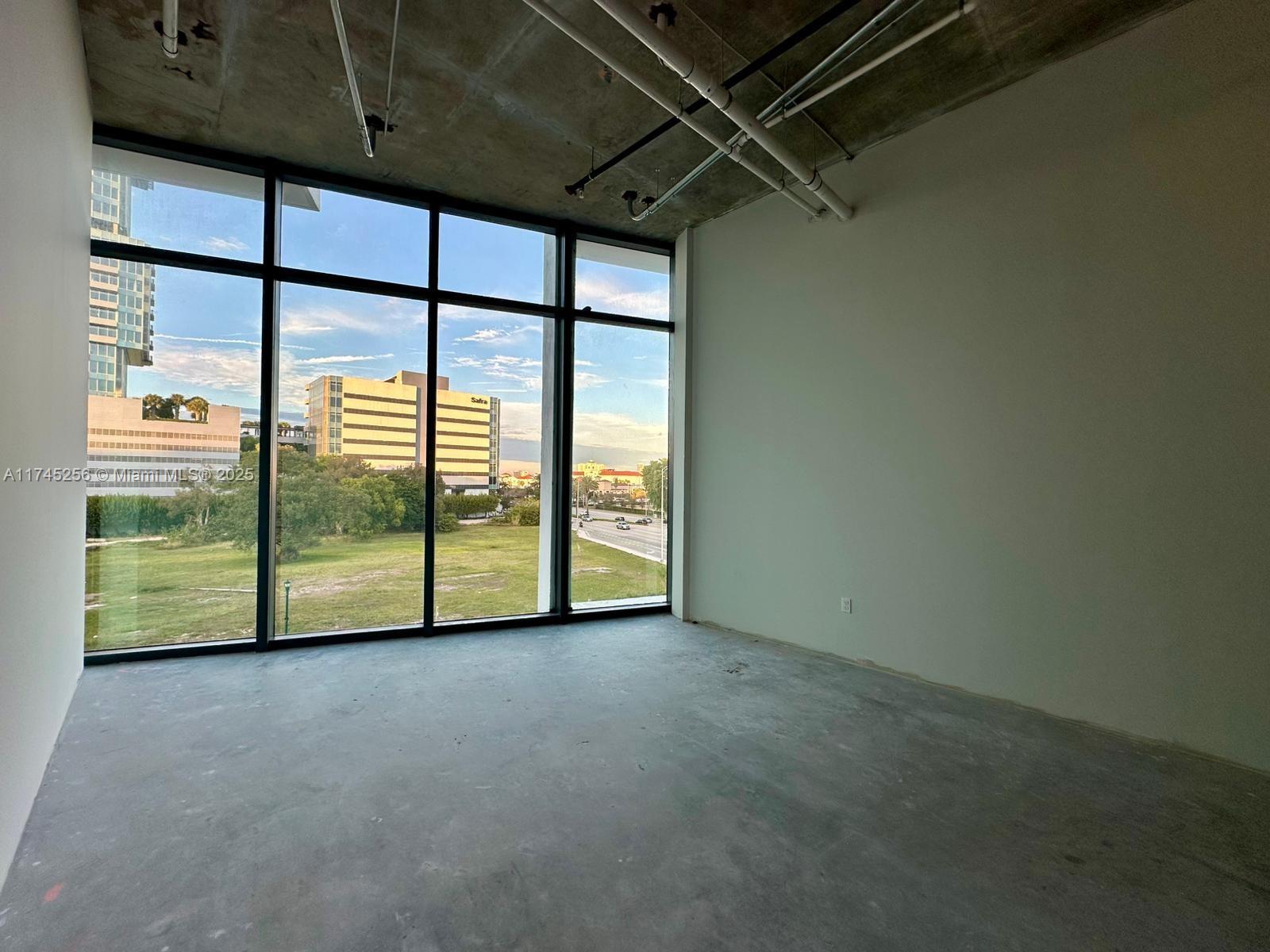21290 Biscayne Blvd 302 Property Photo 13