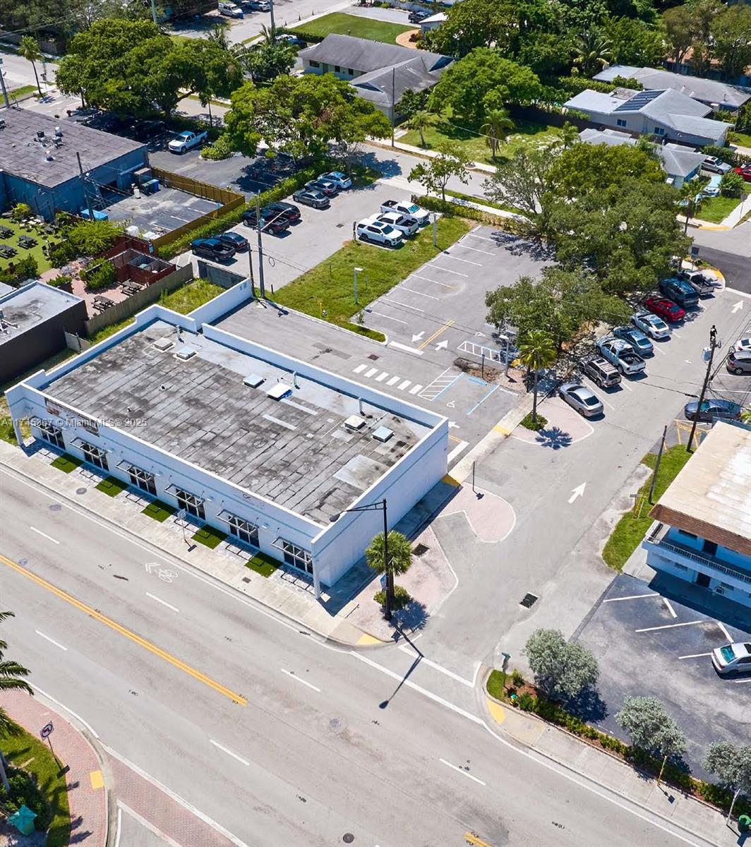3569-3579 N Dixie Hwy Unit 1 - 12 Property Photo 1