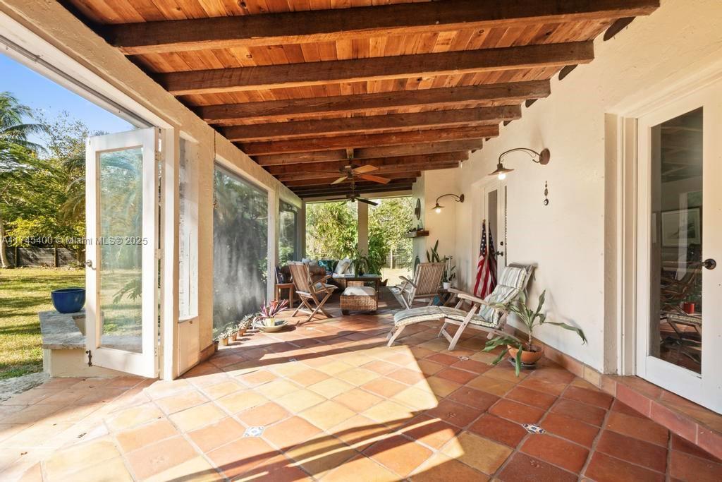 37255 Sw 214th Ave Property Photo 2