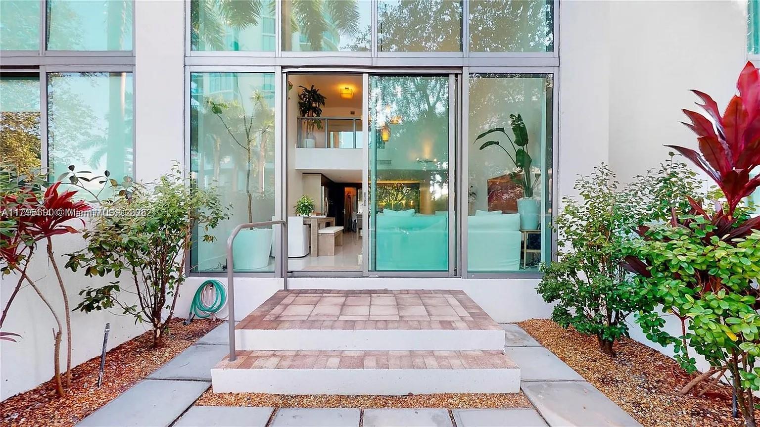6000 Collins Ave 124 Property Photo 13
