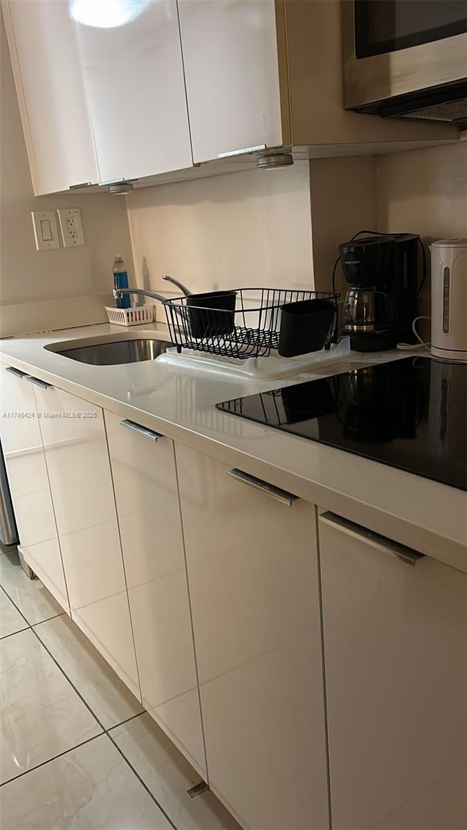 19201 Collins Ave 1139 Property Photo 6
