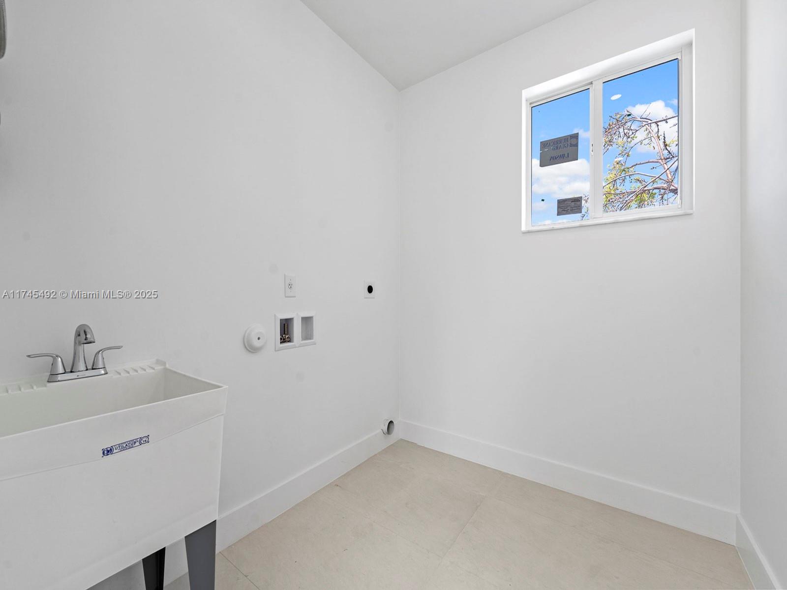 101 Kay Dr Property Photo 28