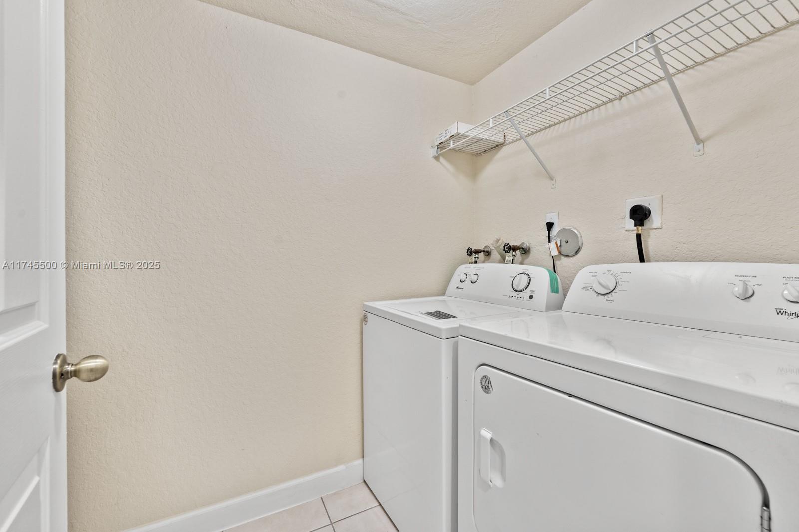 2474 Se 15th Ct Property Photo 15