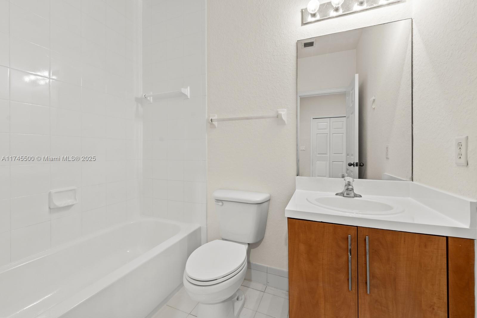 2474 Se 15th Ct Property Photo 26