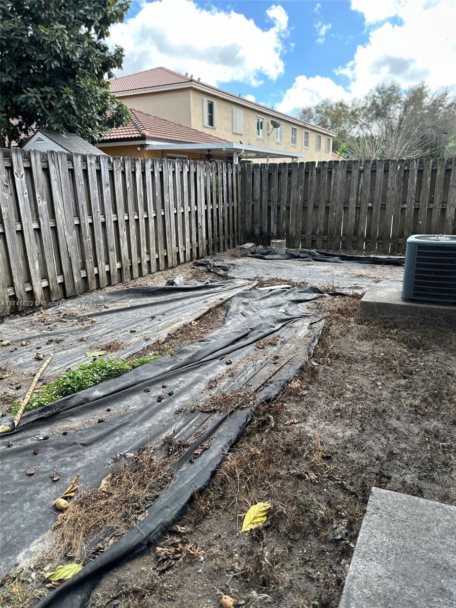 55 Sw 15th Ter Property Photo 4