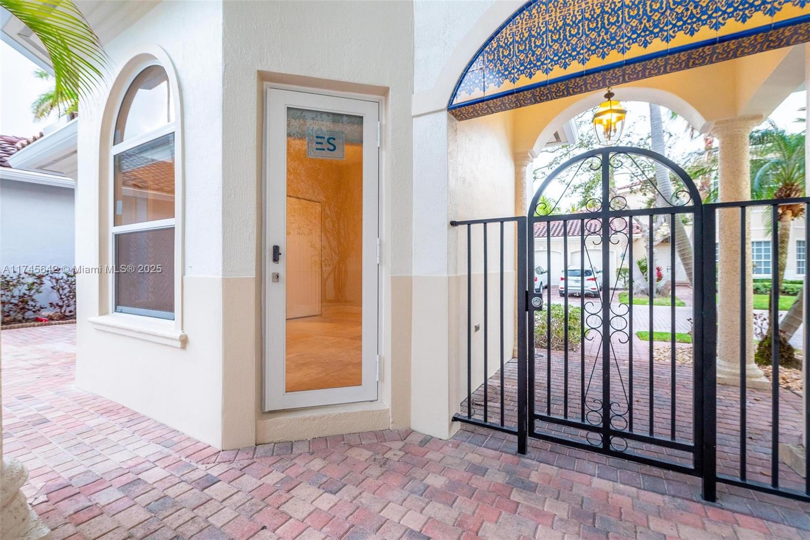 920 Captiva Dr Property Photo 7