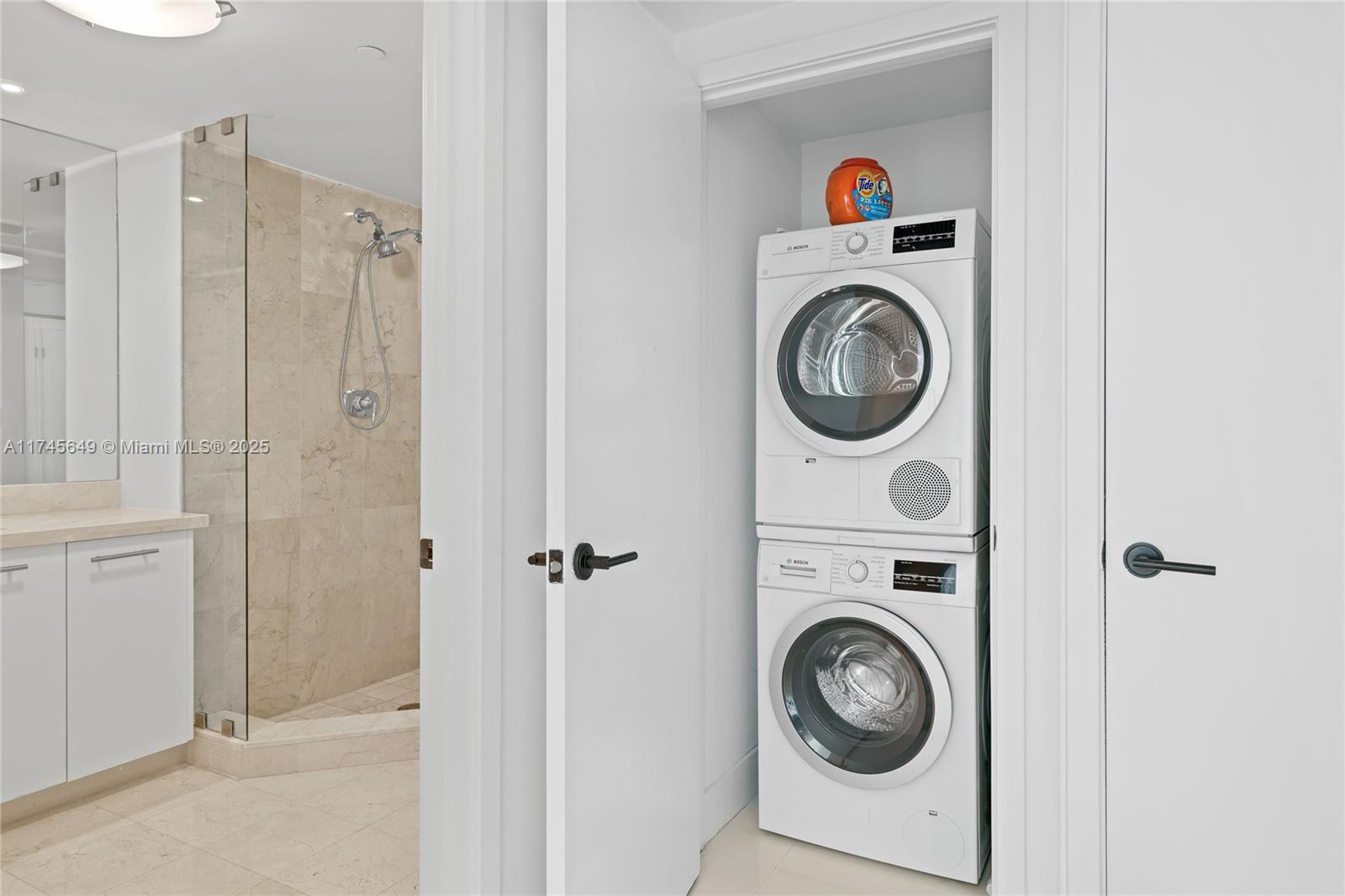 6801 Collins Ave 1206 Property Photo 23