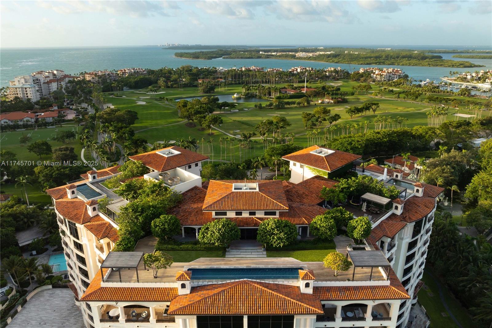 6800 Fisher Island Dr 6802 6802 Property Photo 28