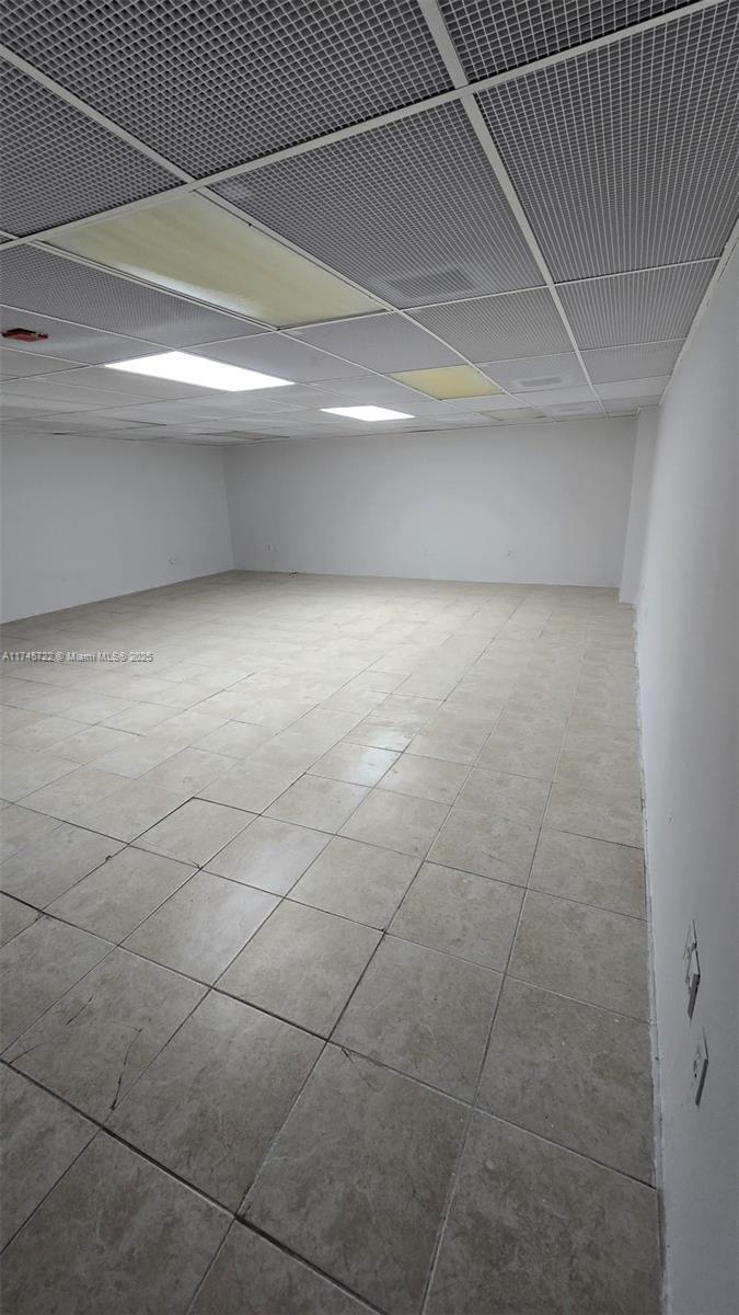 13499 Biscayne Blvd Property Photo 3