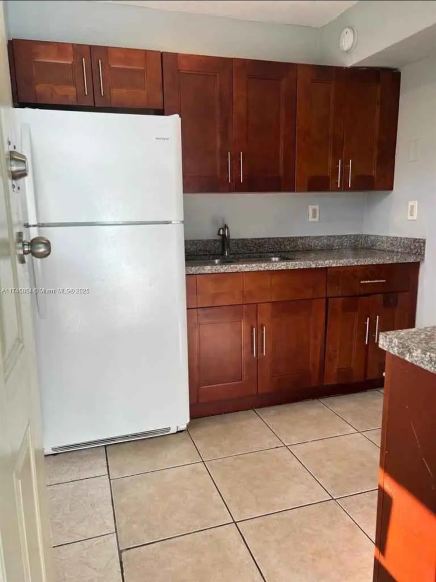 8312 Ne Miami Ct B Property Photo 6