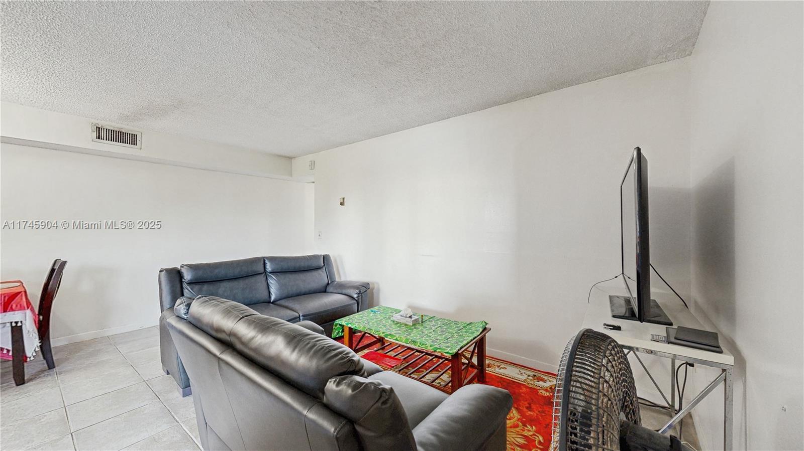 809 Hamilton Dr 809f Property Photo 6