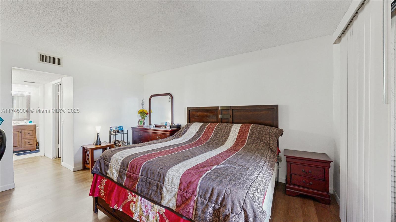 809 Hamilton Dr 809f Property Photo 14