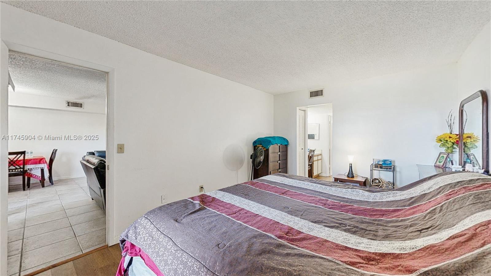 809 Hamilton Dr 809f Property Photo 16