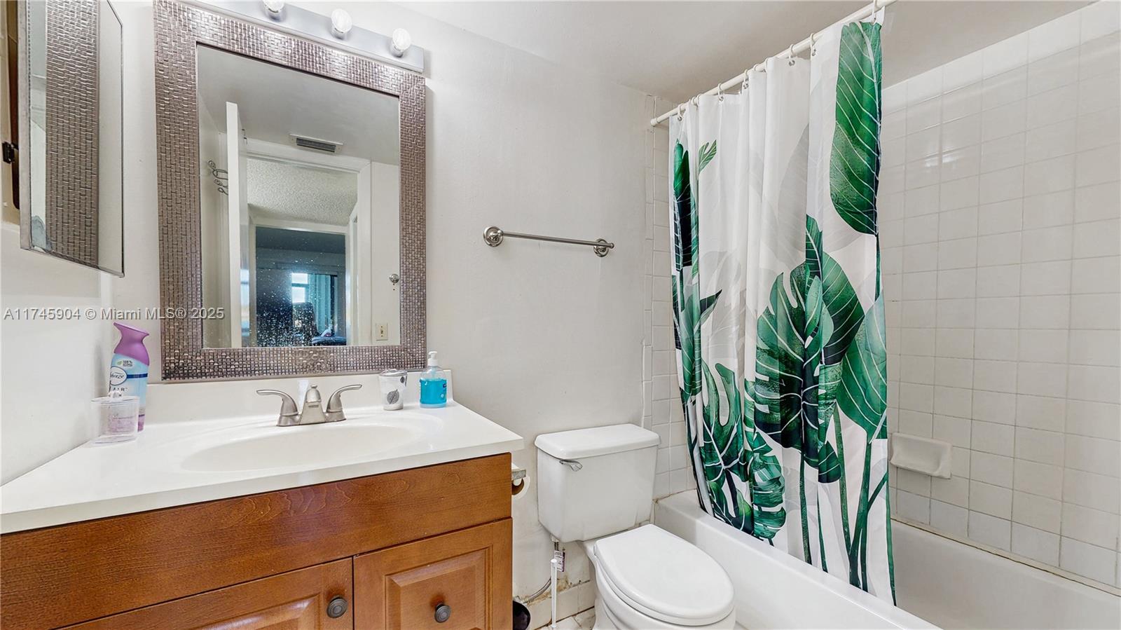 809 Hamilton Dr 809f Property Photo 18