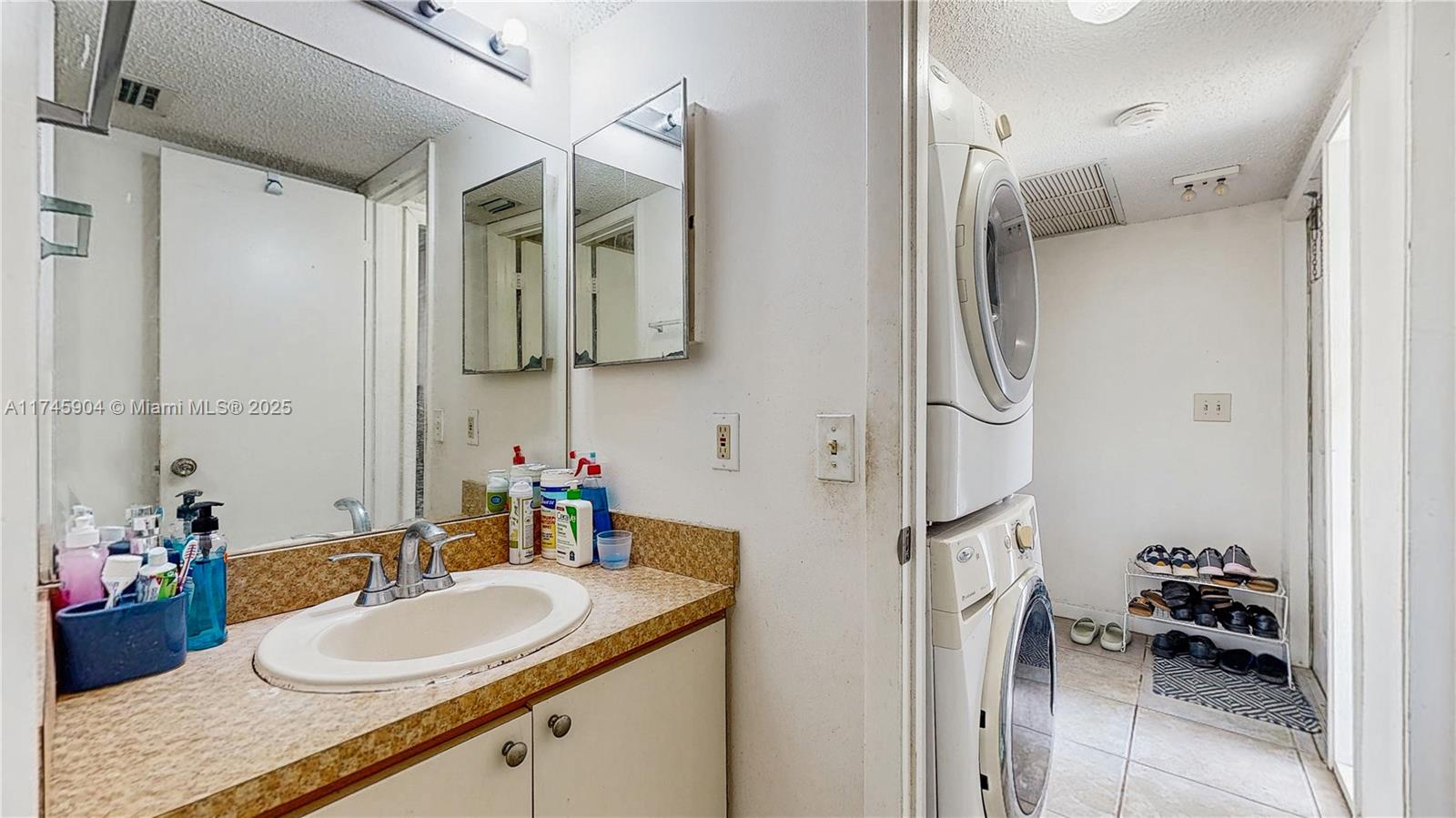 809 Hamilton Dr 809f Property Photo 23