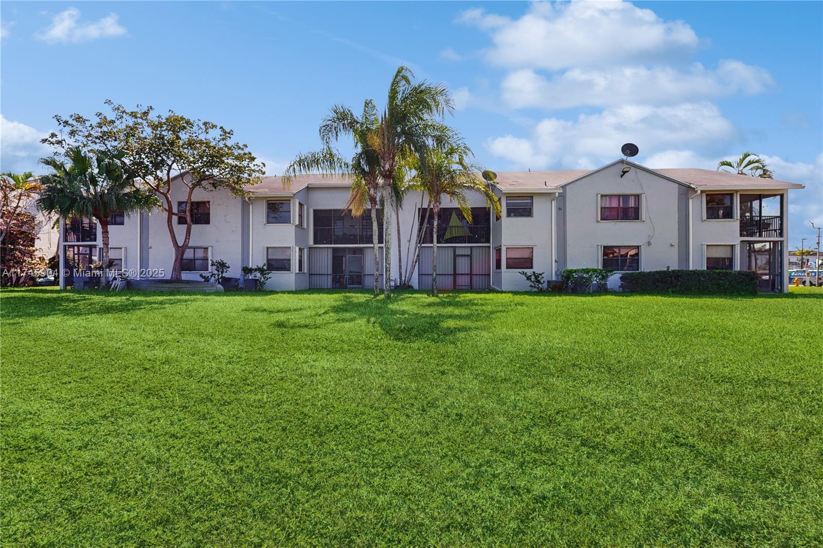 809 Hamilton Dr 809f Property Photo 25
