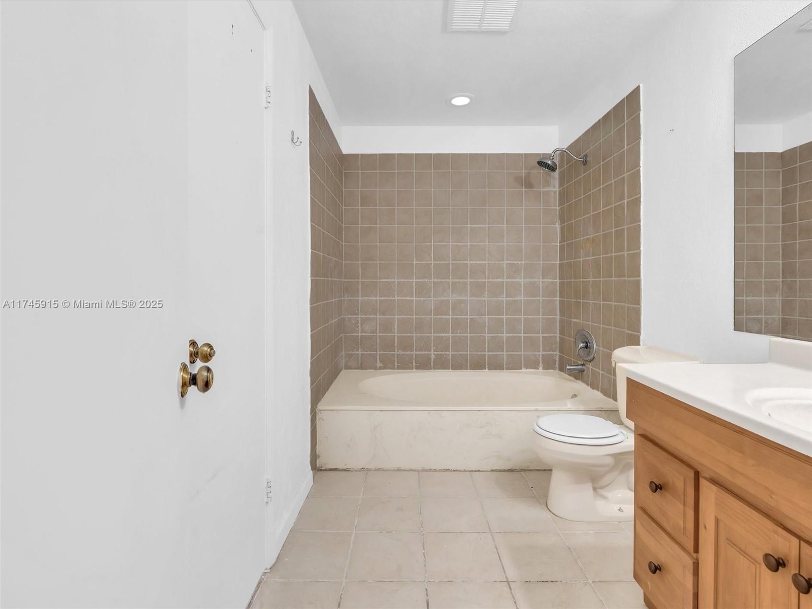 1836 Racquet Ct 1836 Property Photo 24