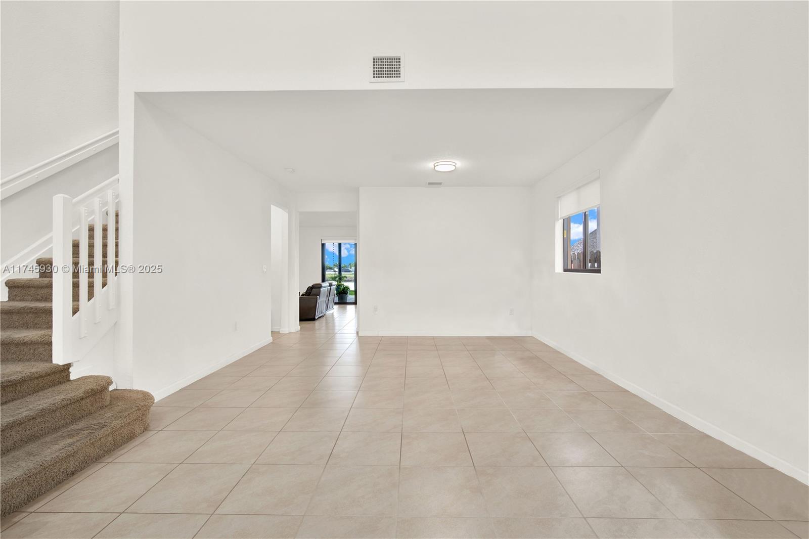 11890 Sw 253rd Ter Property Photo 2