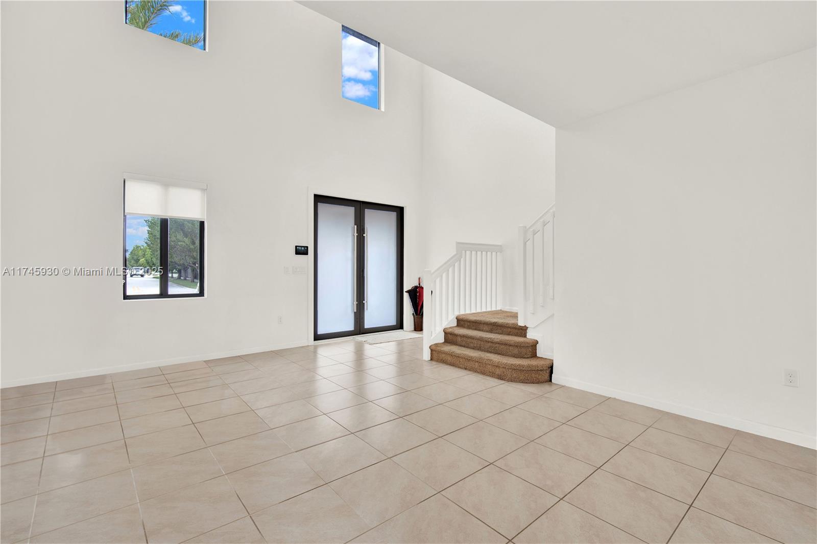 11890 Sw 253rd Ter Property Photo 4