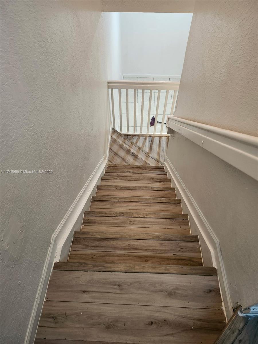 1461 Se 24th Ct 250 Property Photo 20
